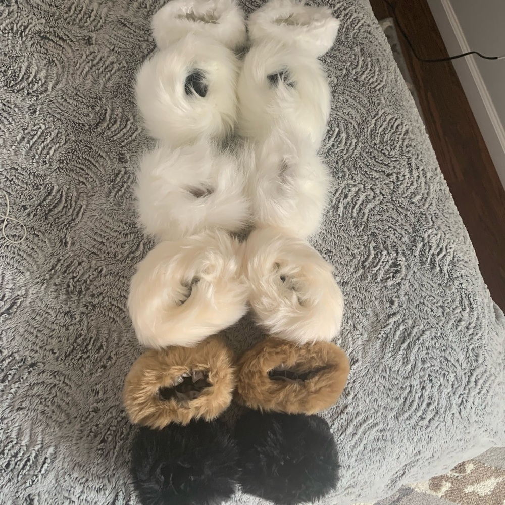 Faux Fur Wrist Muffs